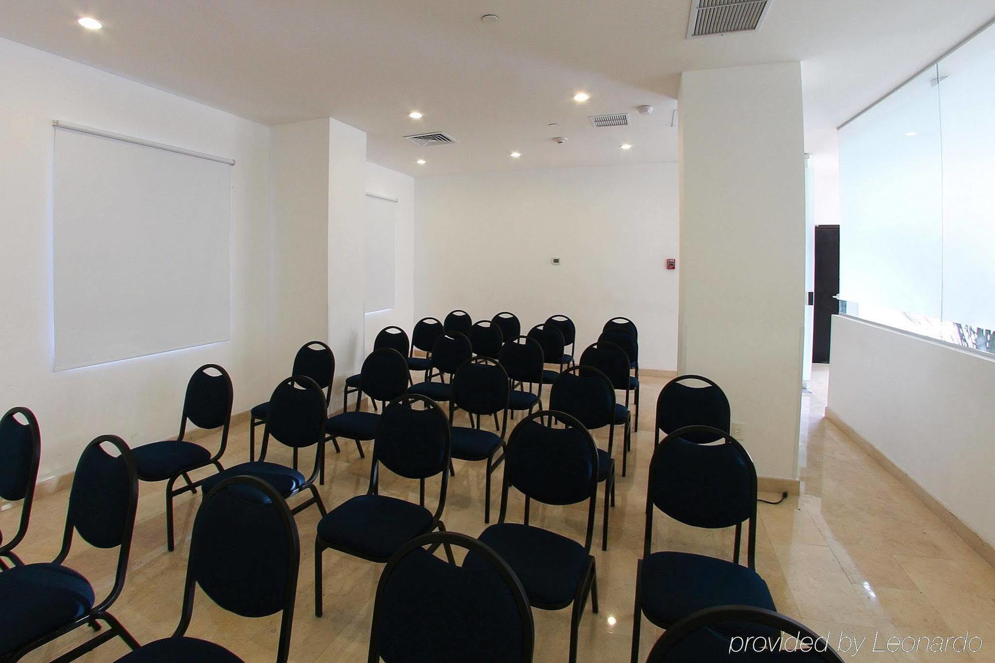 One Culiacan Forum Экстерьер фото
